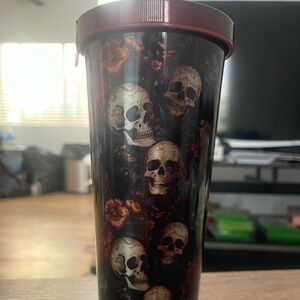 Manna 24oz Chilly Tumbler Brand New Unused